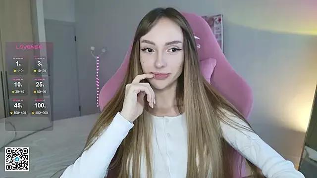 Lunainnk webcams show profile image 