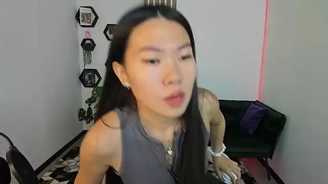 Explore our live girls sluts from our Custom and Multi clubs and checkout exclusive access to highly interactive content, such as shape, hair, titties, pussy type and many more.