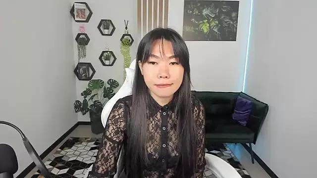 LunaPurrr from StripChat is Freechat