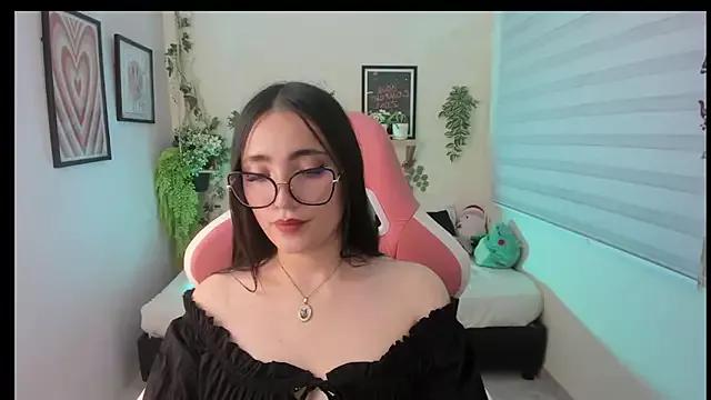 Lunart_ from StripChat is Freechat