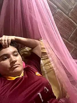 lunasexyhot18 from StripChat is Freechat