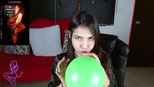 Explore our live girls sluts from our Custom and Multi clubs and checkout exclusive access to highly interactive content, such as shape, hair, titties, pussy type and many more.