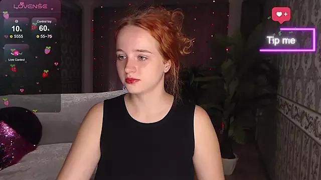 LunaSweet18 from StripChat is Freechat
