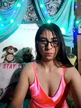 Explore our live girls sluts from our Custom and Multi clubs and checkout exclusive access to highly interactive content, such as shape, hair, titties, pussy type and many more.