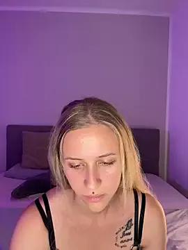 Explore our live girls sluts from our Custom and Multi clubs and checkout exclusive access to highly interactive content, such as shape, hair, titties, pussy type and many more.