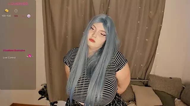 Lunether from StripChat is Freechat