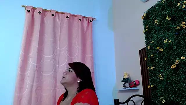 lunitahot19 from StripChat is Freechat