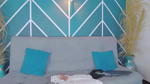 Lunna_Love3 from StripChat is Freechat