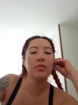 lunnaa_ from StripChat