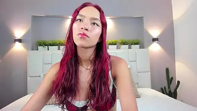LunnaBlake from StripChat is Freechat