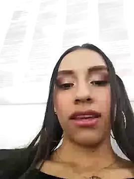 Explore our live girls sluts from our Custom and Multi clubs and checkout exclusive access to highly interactive content, such as shape, hair, titties, pussy type and many more.