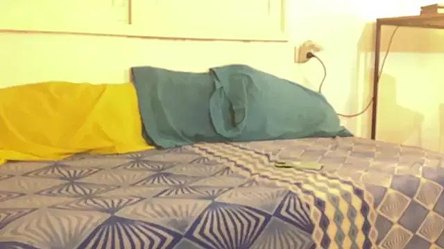 LupitaLove2002 webcams show profile image 