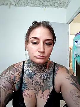 Explore our live girls sluts from our Custom and Multi clubs and checkout exclusive access to highly interactive content, such as shape, hair, titties, pussy type and many more.