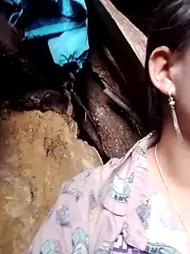 Lusy-bae webcams show profile image 