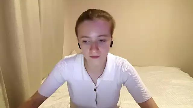 LutealTwinkie from StripChat is Freechat