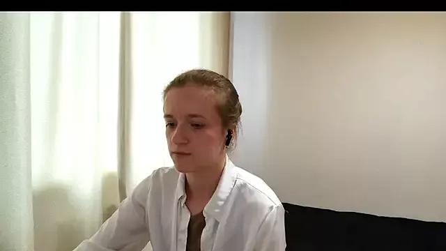 Explore our live girls sluts from our Custom and Multi clubs and checkout exclusive access to highly interactive content, such as shape, hair, titties, pussy type and many more.