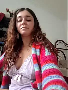 luuhcat09 from StripChat