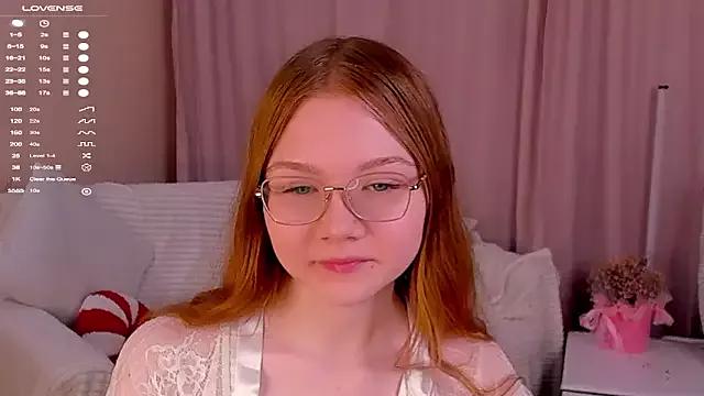 luv_tessa from StripChat is Freechat