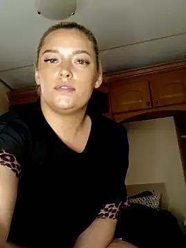 LuxeLexii webcams show profile image 