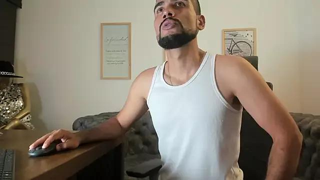 luxurycoupl from StripChat