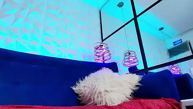 ly_lulu from StripChat