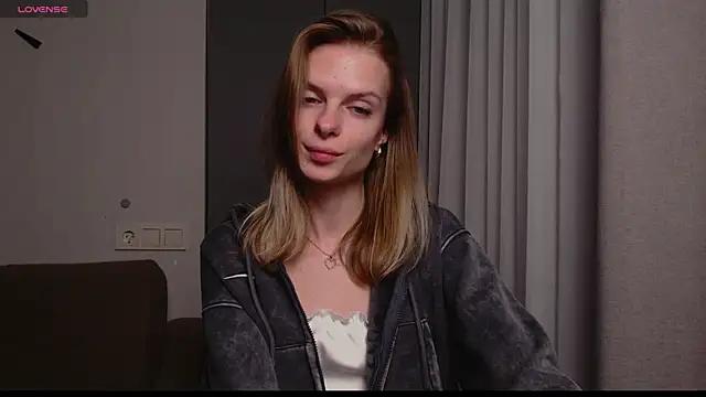 ly_lydia from StripChat