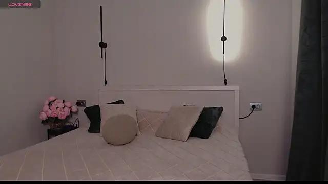 ly_lydia from StripChat