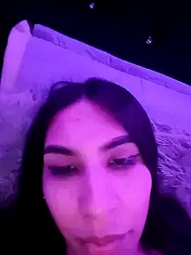 Lyaa_Cute webcams show profile image 