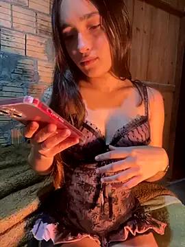 LyaOfficial webcams show profile image 