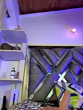 LylaLee111 webcams show profile image 
