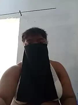 lylipussy from StripChat