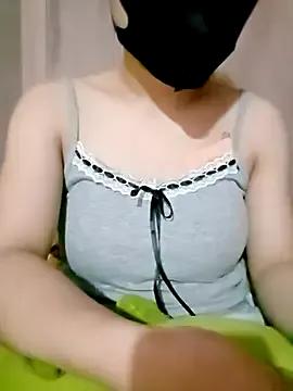 Lyly69699 from StripChat