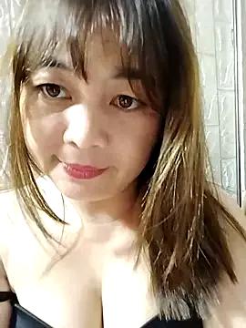 Lyly_nuce from StripChat