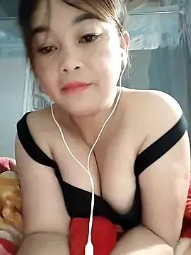 Lyly_nuce from StripChat