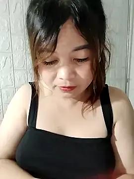 Lyly_nuce from StripChat