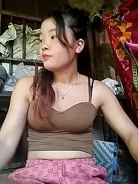 lylylove from StripChat