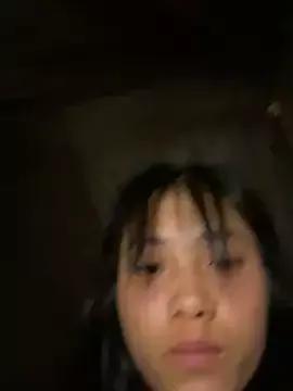 LylyOx9 webcams show profile image 