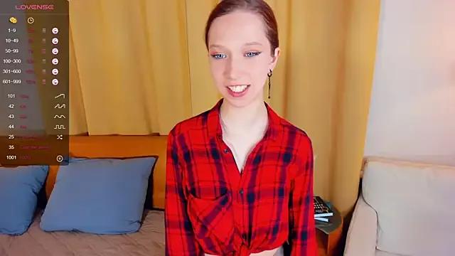 LynnBeames from StripChat