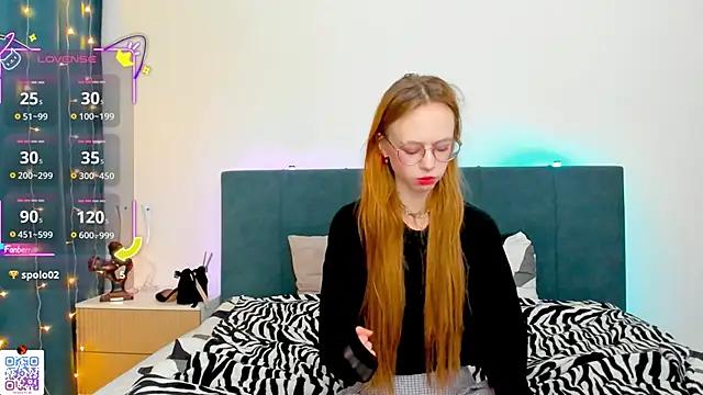 LynneByron from StripChat
