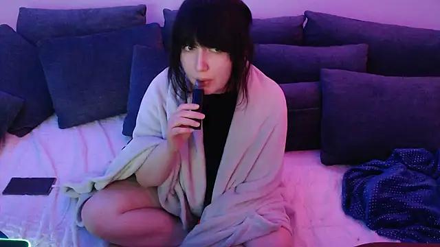 Lynylou from StripChat