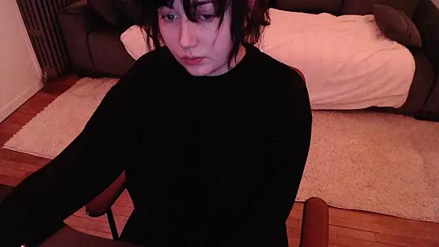 Lynylou from StripChat