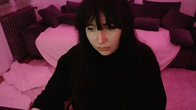 Lynylou from StripChat