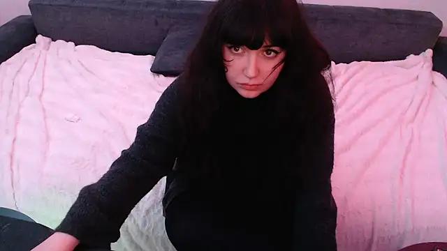Lynylou from StripChat
