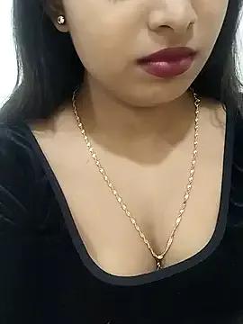 Maahhii_2 from StripChat