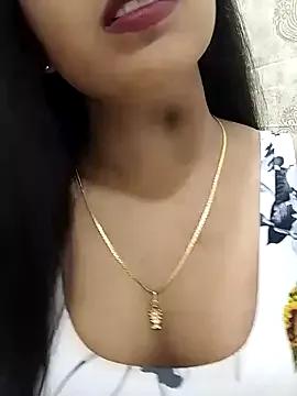 Maahhii_2 from StripChat