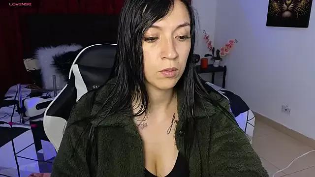 Maajuu_ from StripChat is Freechat