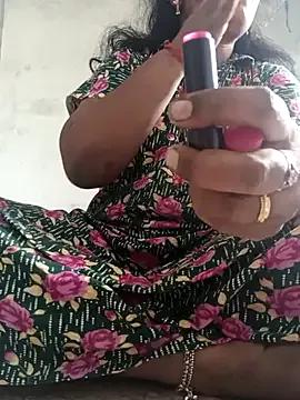 MaaliiiPonuTamil from StripChat