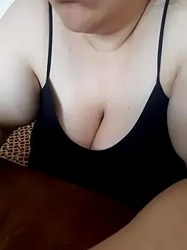 Madam-bezoul- from StripChat is Freechat