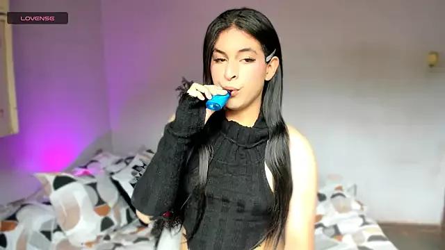 Madam_osher from StripChat