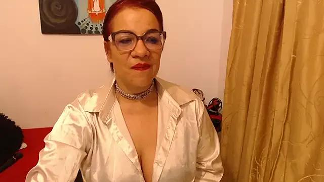 Madame_Desire from StripChat